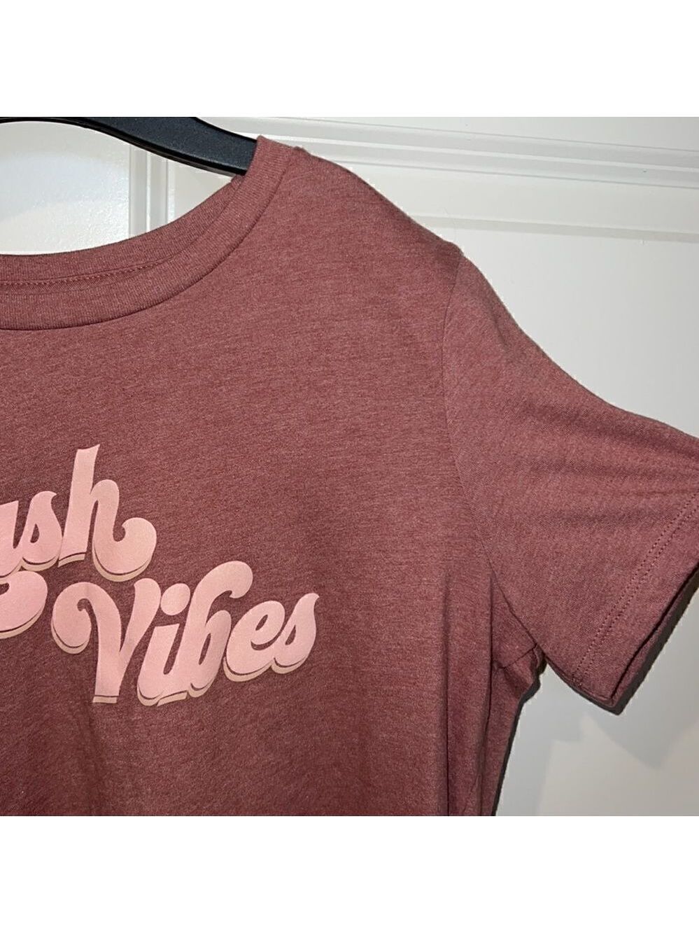 LASH VIBES TEE 😍 - Picture 3 of 5